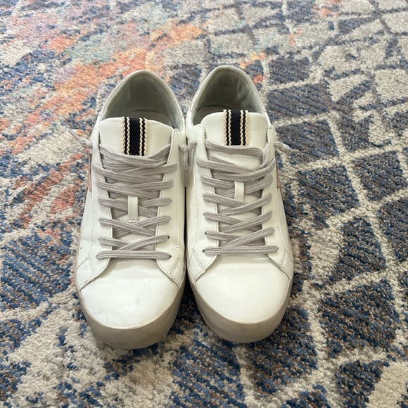 Size 11 women’s sneakers - Picture 2 of 6